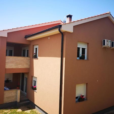 Apartmani Manda Omišalj Екстериор снимка