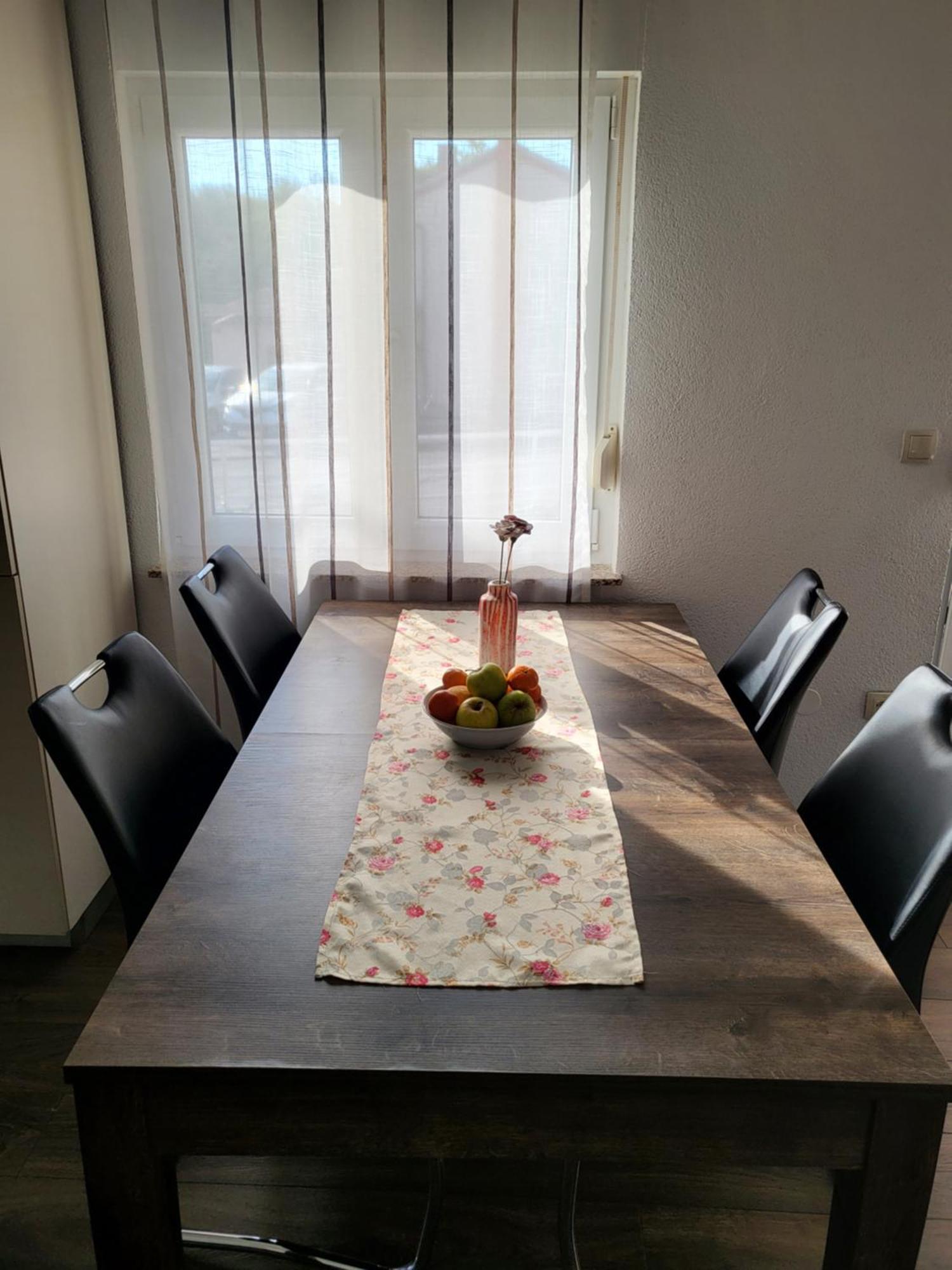 Apartmani Manda Omišalj Екстериор снимка