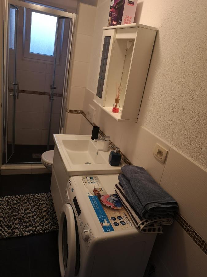 Apartmani Manda Omišalj Екстериор снимка